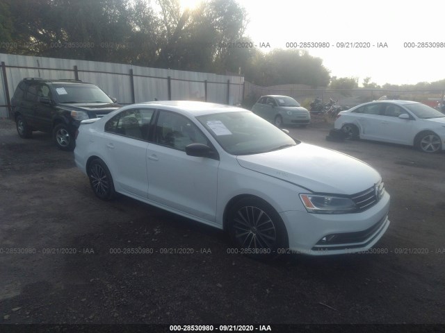 VOLKSWAGEN NULL 2016 3vwd17ajxgm292565