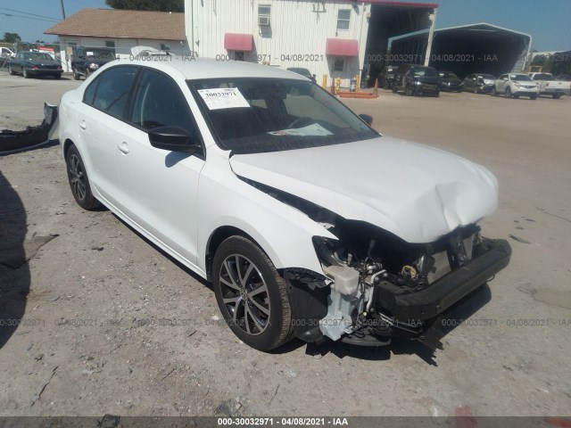 VOLKSWAGEN NULL 2016 3vwd67aj2gm315712