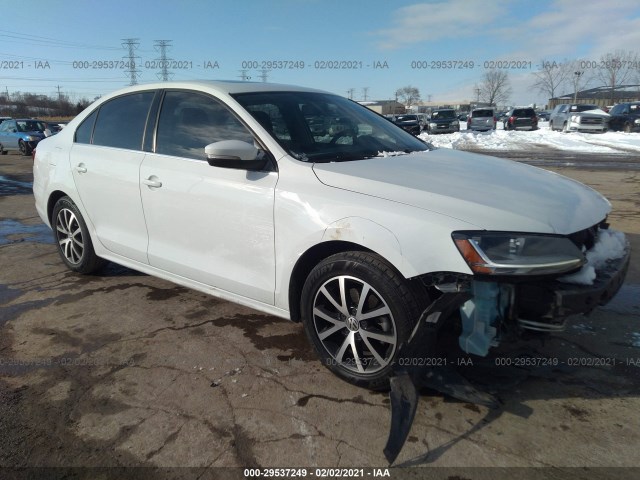 VOLKSWAGEN JETTA 2017 3vwdb7aj1hm277645