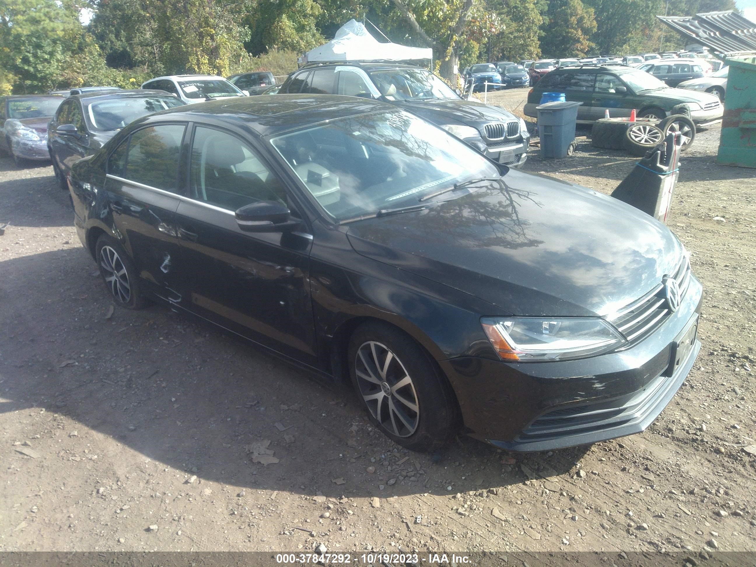 VOLKSWAGEN JETTA 2017 3vwdb7aj1hm386395