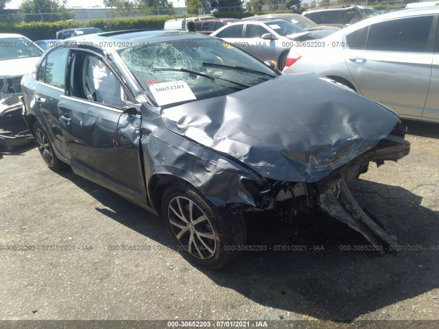 VOLKSWAGEN JETTA 2017 3vwdb7aj2hm300592