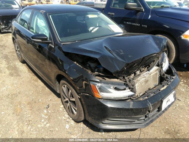 VOLKSWAGEN JETTA 2017 3vwdb7aj4hm386360