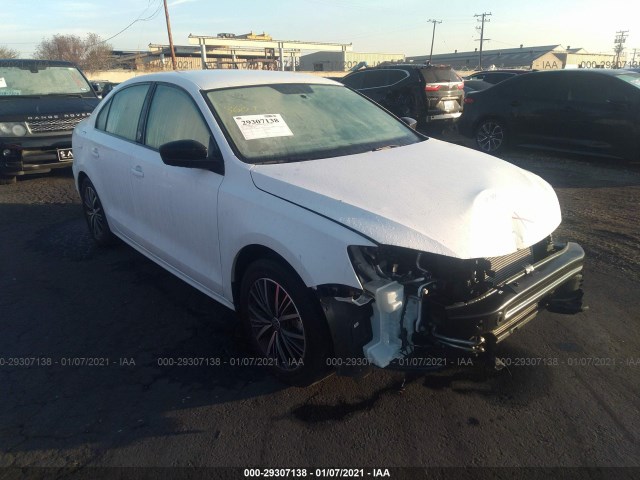 VOLKSWAGEN JETTA 2018 3vwdb7aj4jm211080