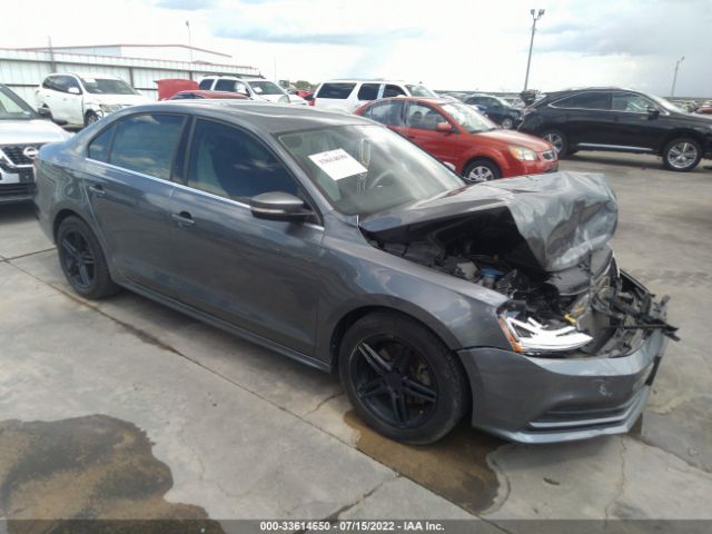 VOLKSWAGEN JETTA 2017 3vwdb7aj6hm310493