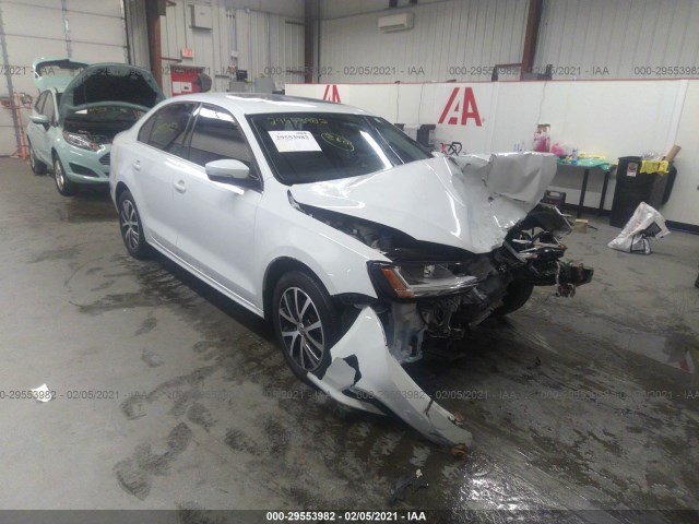 VOLKSWAGEN JETTA 2017 3vwdb7aj7hm357998