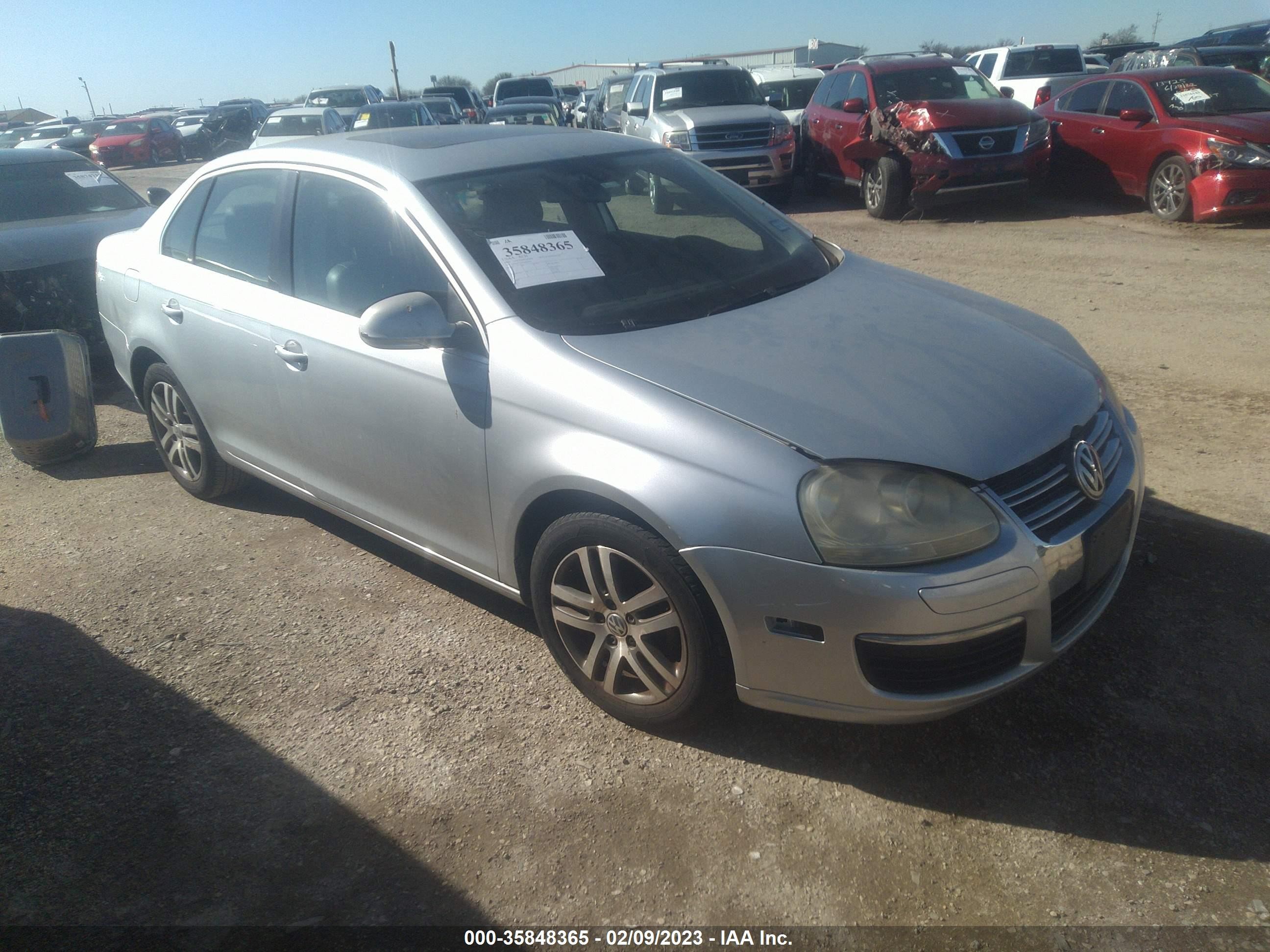 VOLKSWAGEN JETTA 2005 3vwdf71k75m600931