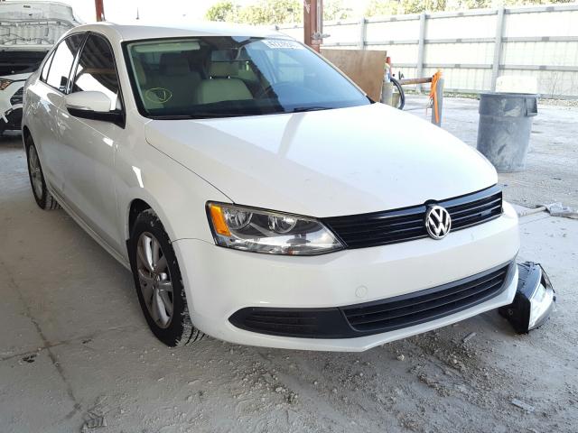 VOLKSWAGEN NULL 2012 3vwdp7aj1cm086589