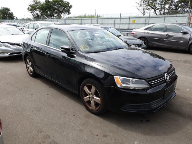 VOLKSWAGEN NULL 2013 3vwdp7aj4dm382529