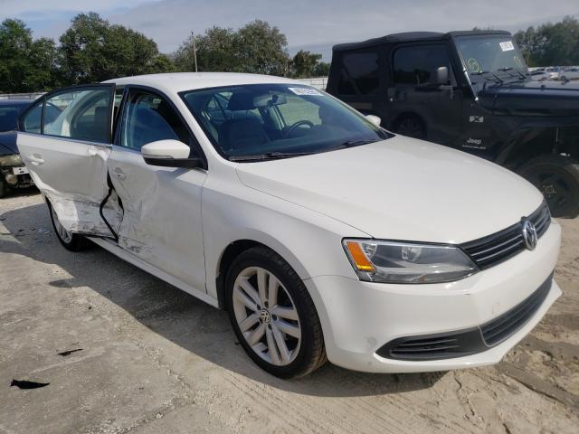 VOLKSWAGEN NULL 2013 3vwdp7aj5dm435626