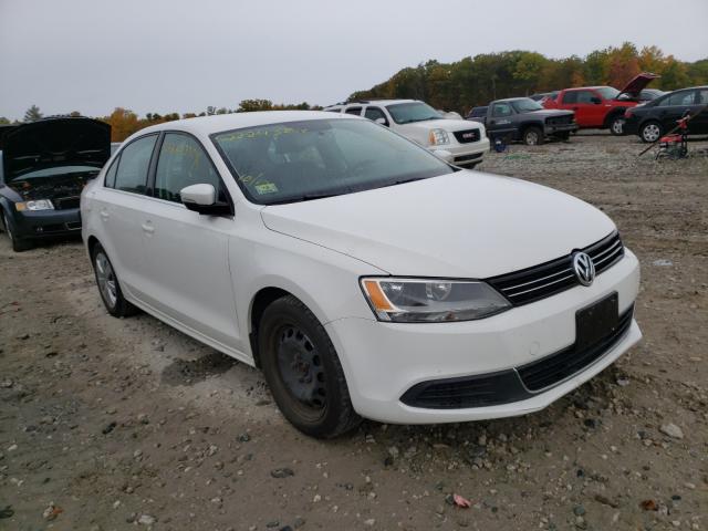 VOLKSWAGEN NULL 2013 3vwdp7aj8dm375485