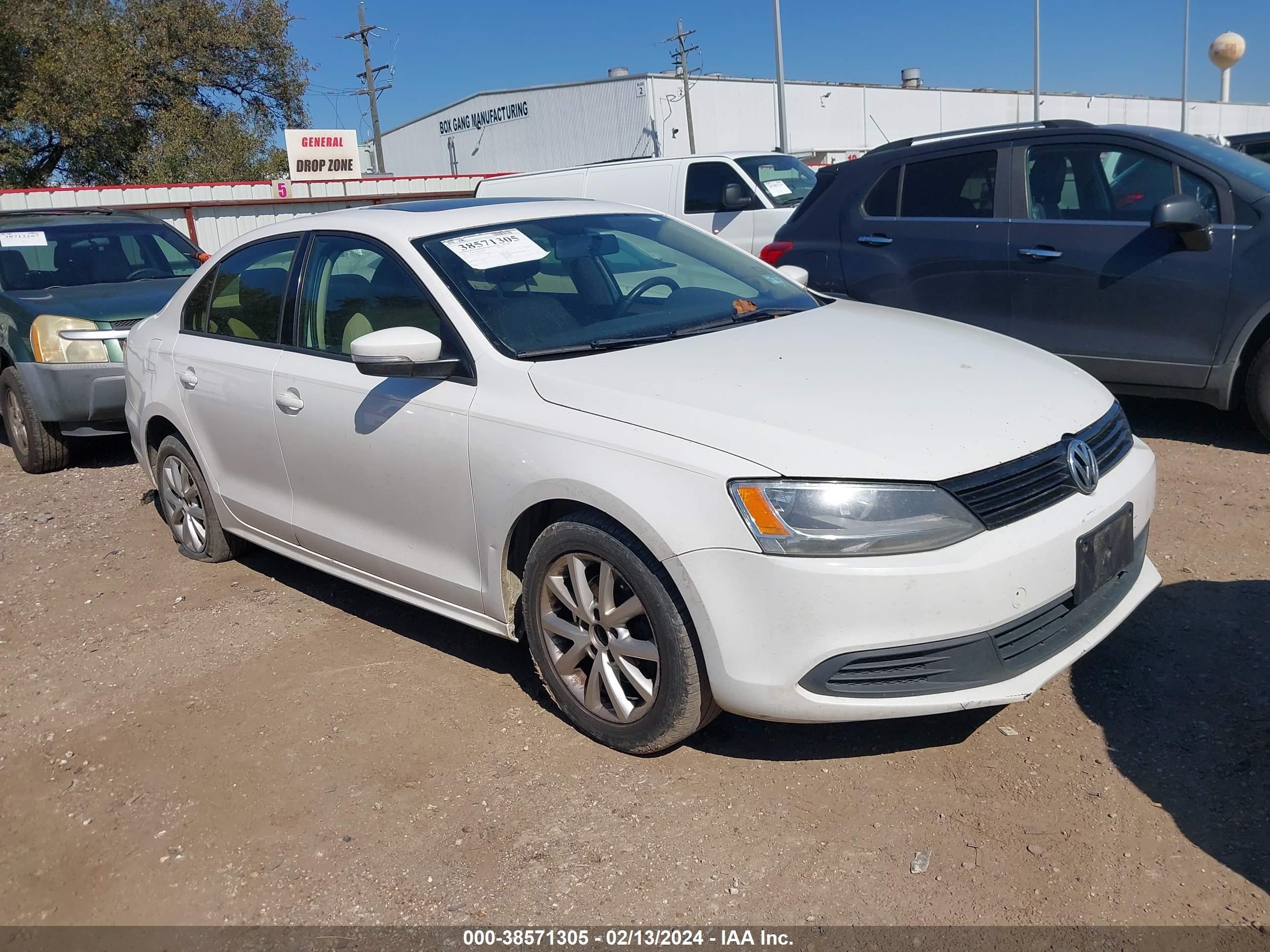 VOLKSWAGEN JETTA 2011 3vwdx7aj2bm335822