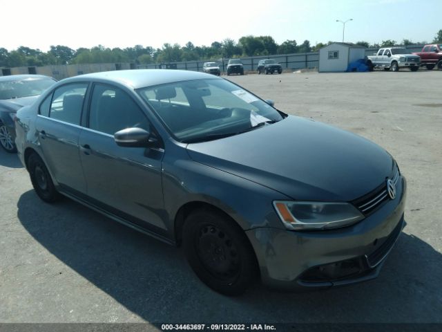 VOLKSWAGEN NULL 2013 3vwdx7aj2dm384828