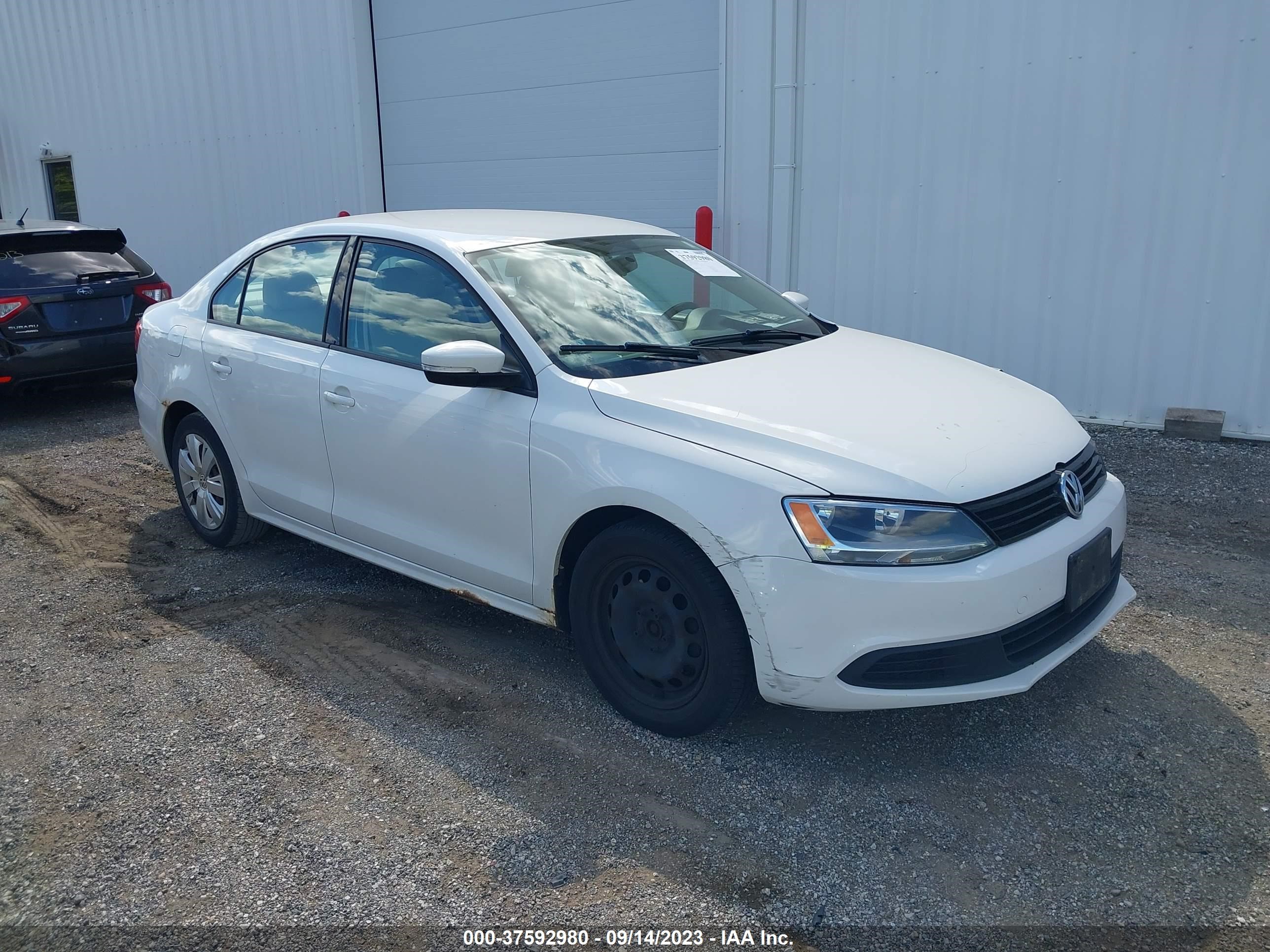 VOLKSWAGEN JETTA 2011 3vwdx7aj5bm381550