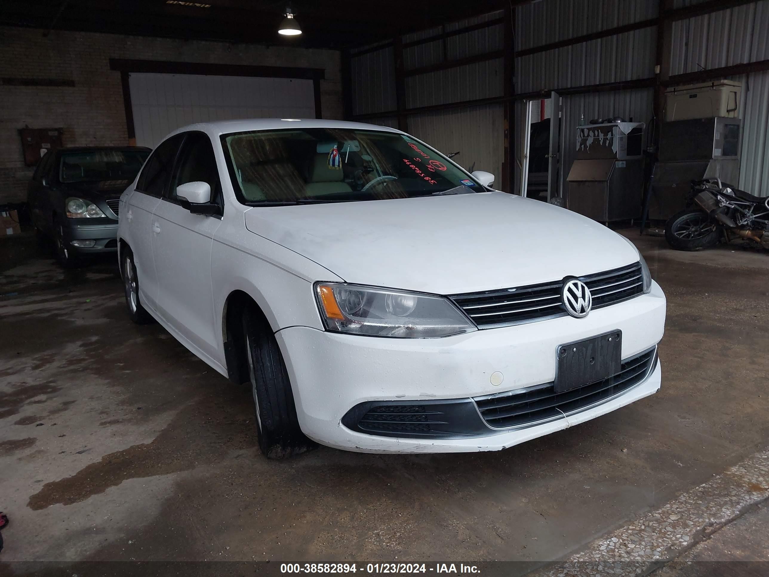 VOLKSWAGEN JETTA 2013 3vwdx7aj5dm364055