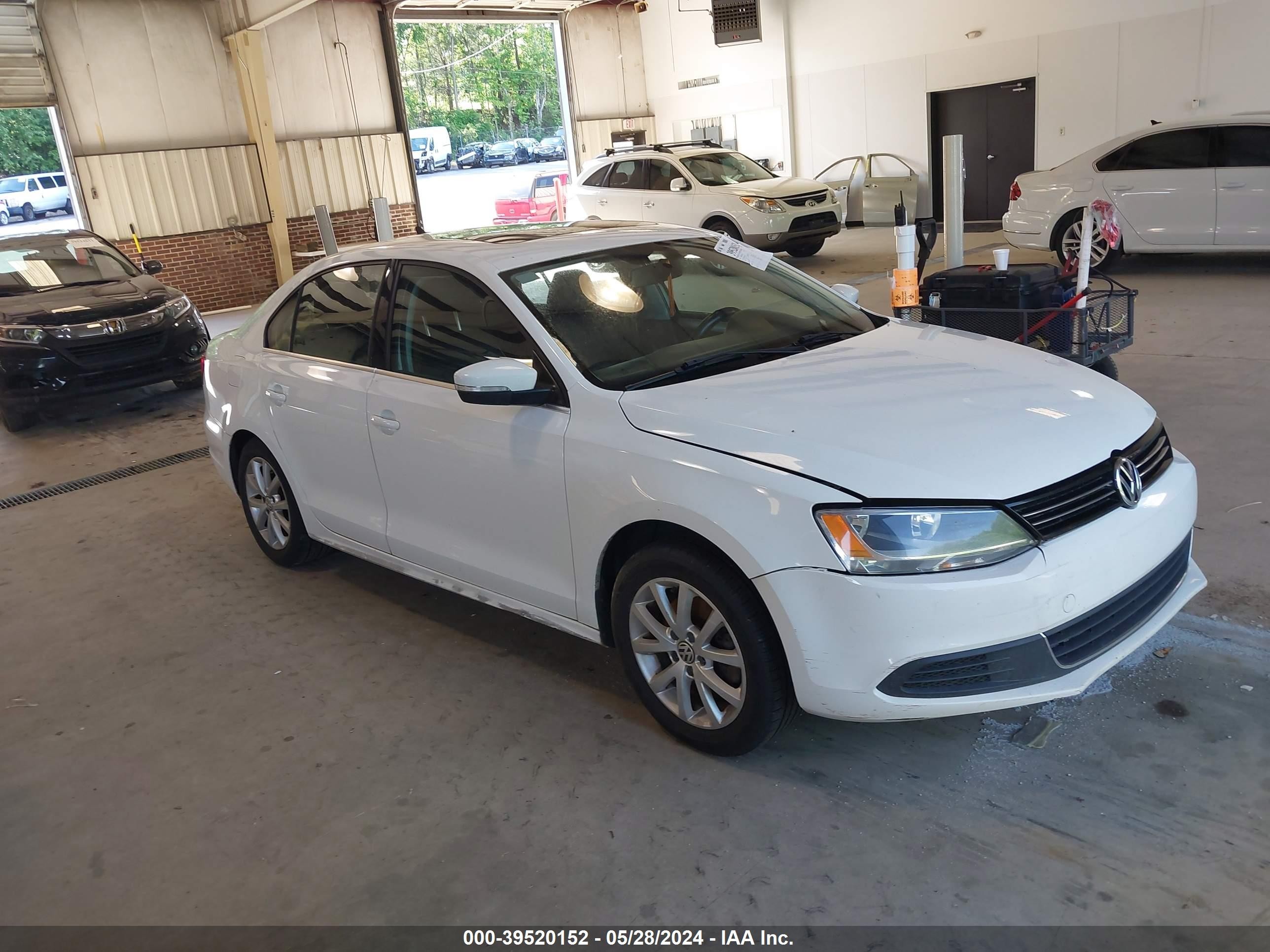 VOLKSWAGEN JETTA 2013 3vwdx7aj6dm446506