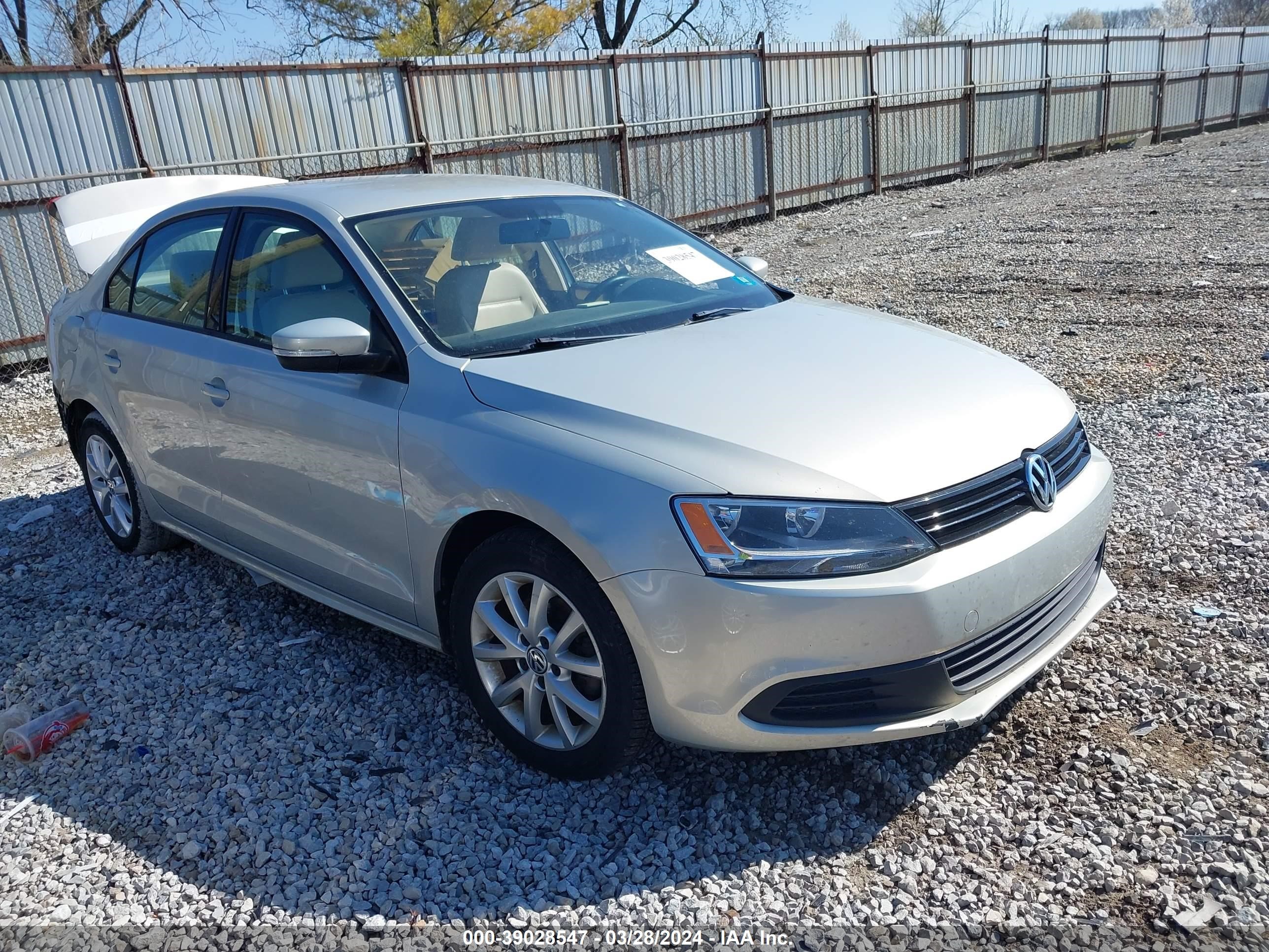 VOLKSWAGEN JETTA 2011 3vwdz7aj4bm381176