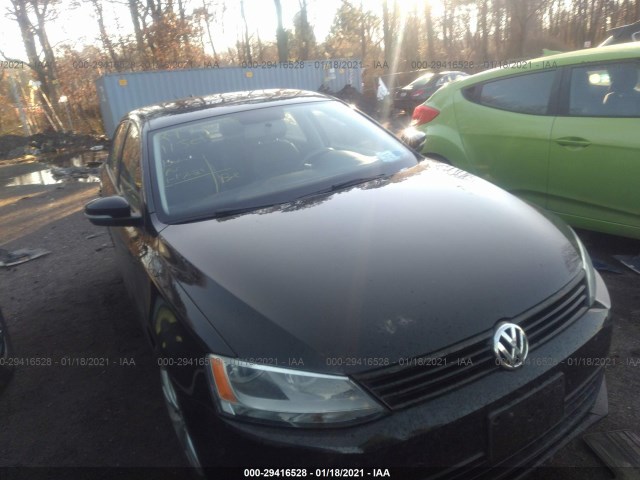 VOLKSWAGEN NULL 2011 3vwdz7aj5bm347165