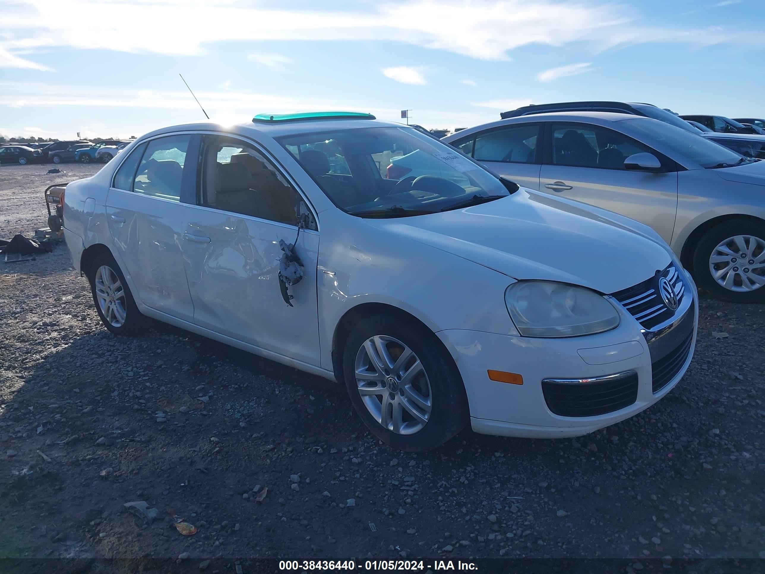 VOLKSWAGEN JETTA 2007 3vwef71k57m171506