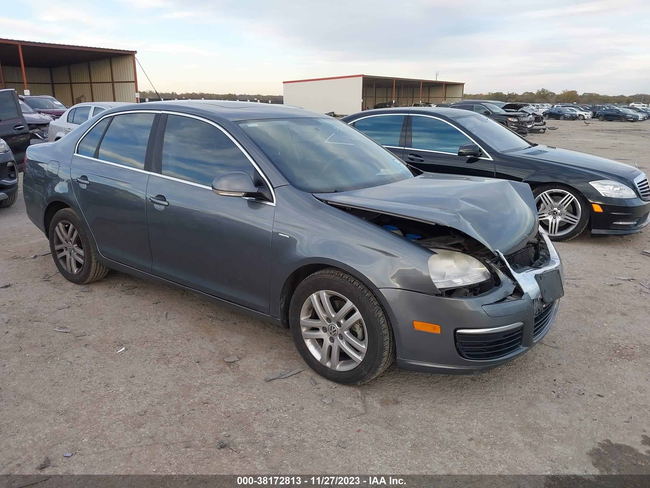 VOLKSWAGEN JETTA 2007 3vwef71k77m195225