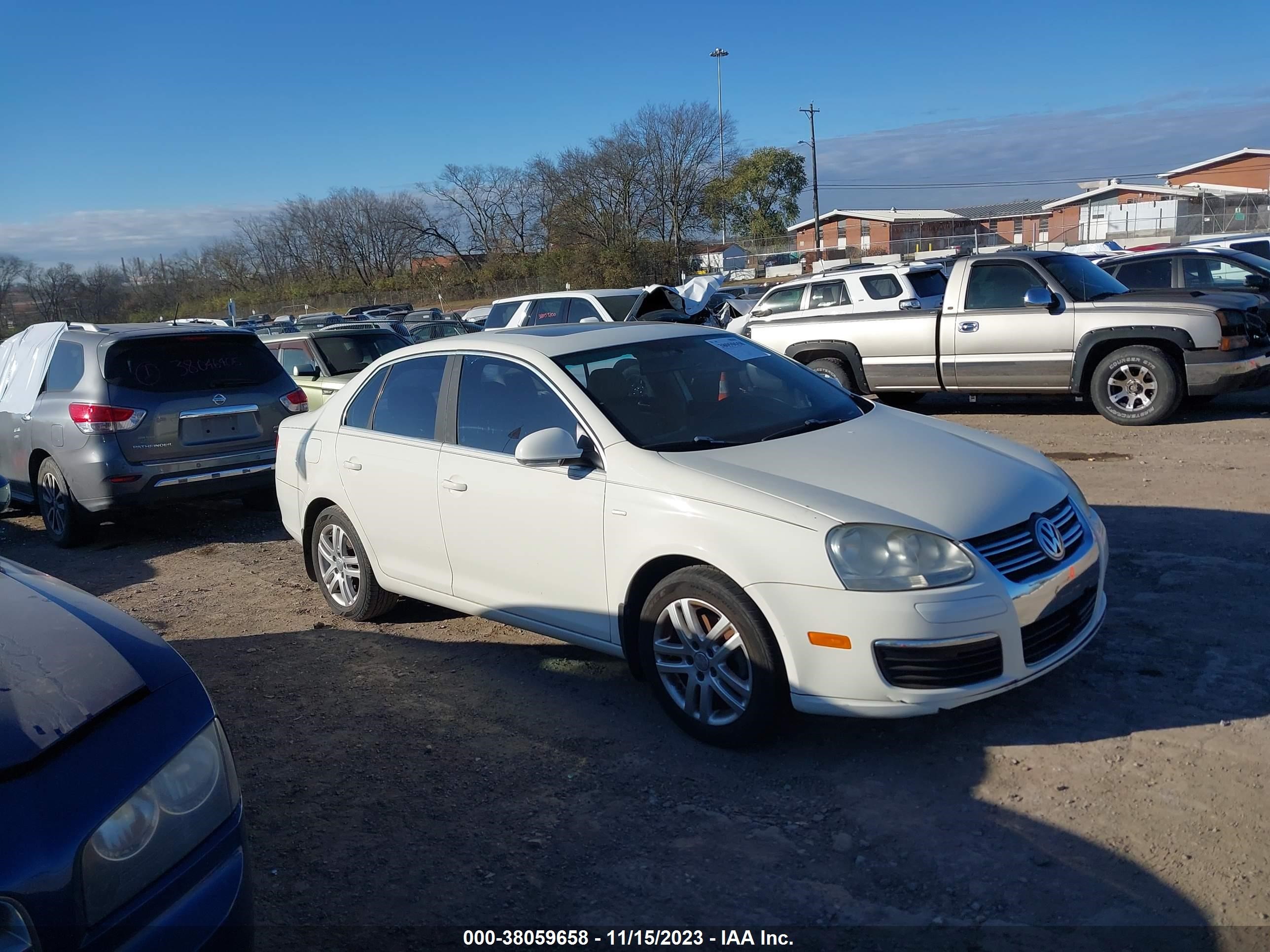 VOLKSWAGEN JETTA 2007 3vwef81k37m189721