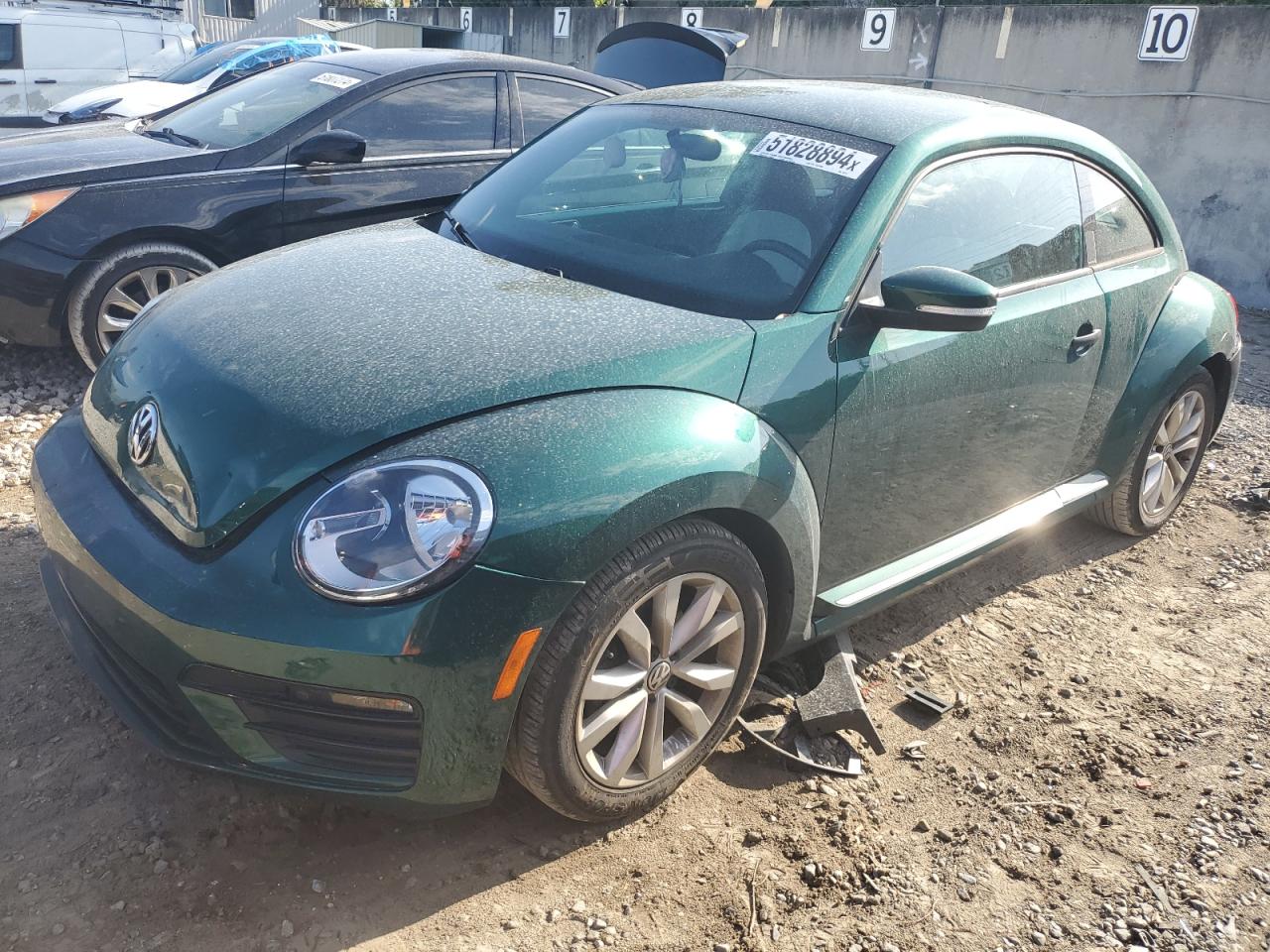 VOLKSWAGEN BEETLE 2017 3vwf17at1hm626512