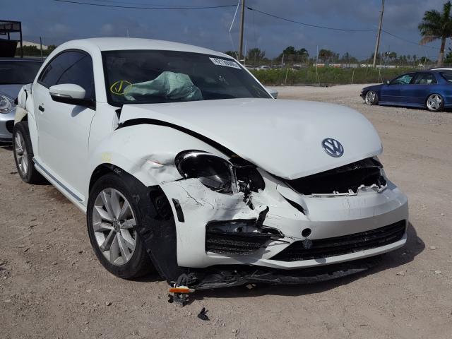 VOLKSWAGEN NULL 2017 3vwf17at6hm624996