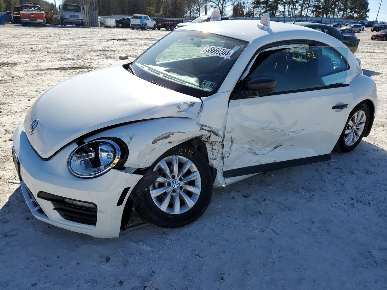 VOLKSWAGEN BEETLE 2018 3vwfd7at5jm714458