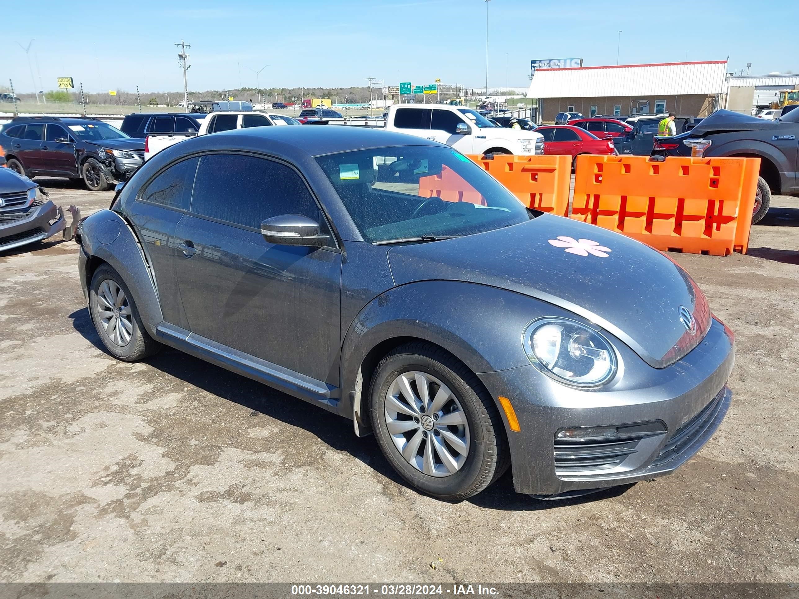 VOLKSWAGEN BEETLE 2019 3vwfd7at5km711299