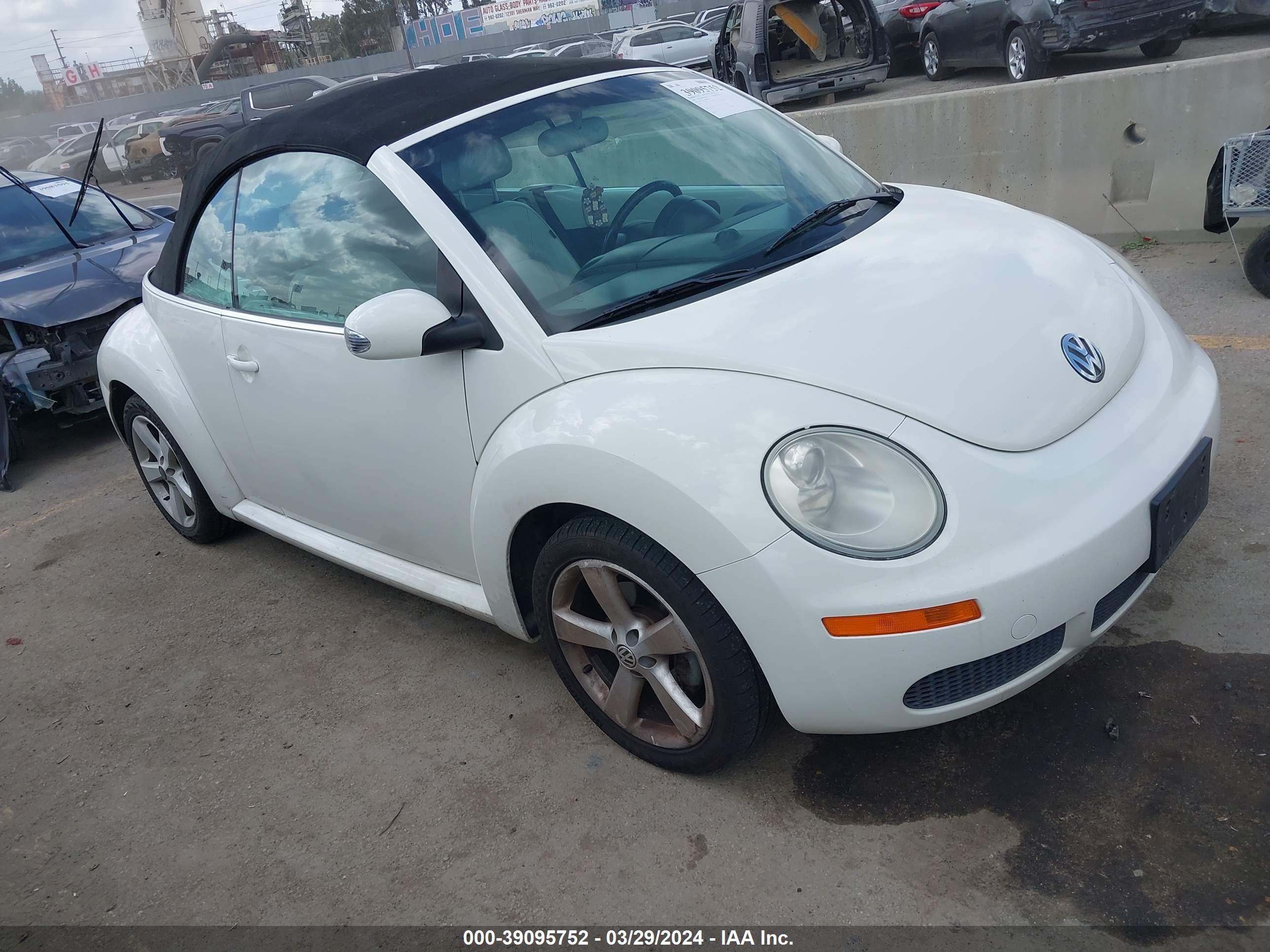 VOLKSWAGEN BEETLE 2007 3vwff31y27m409703