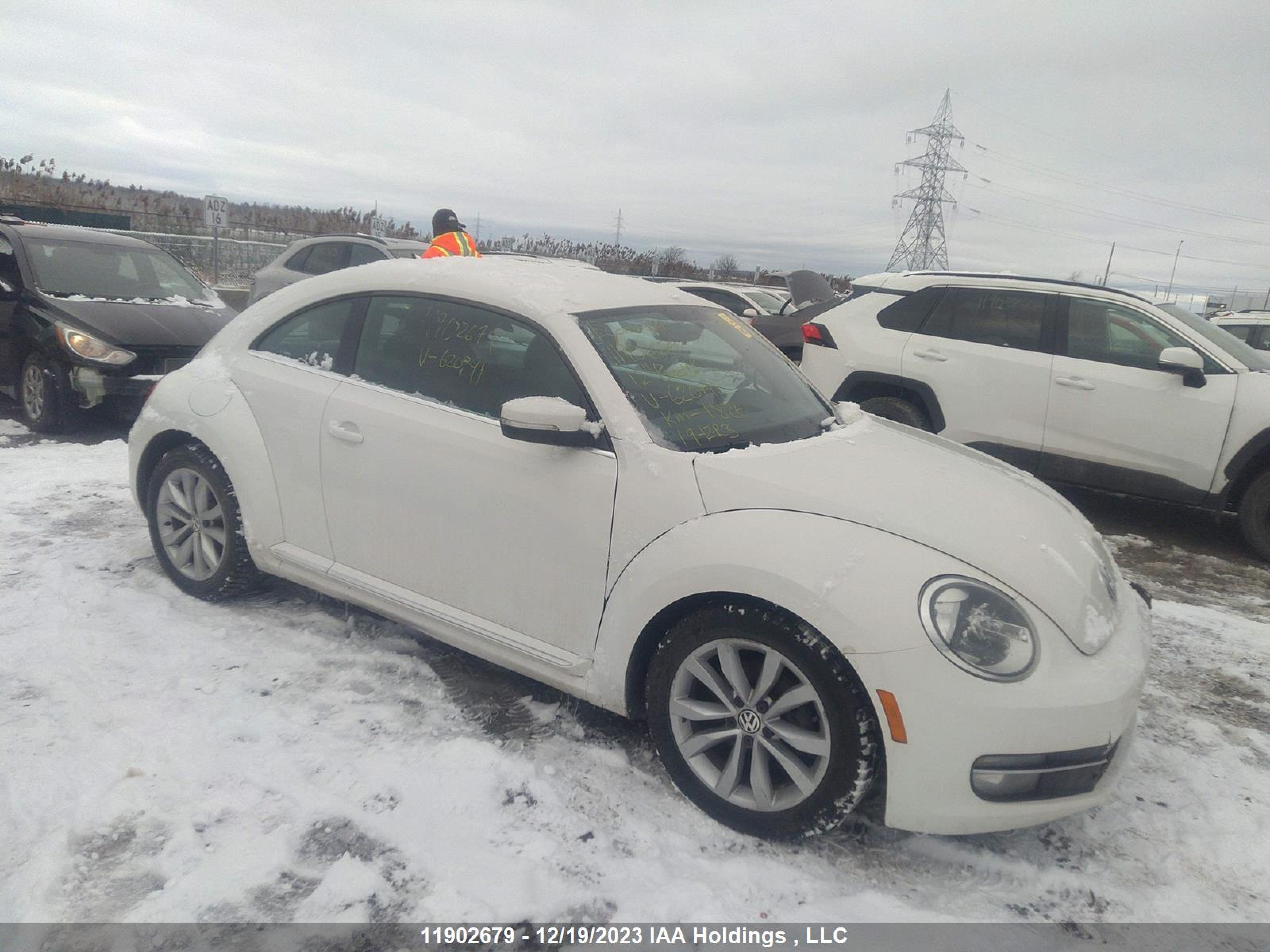 VOLKSWAGEN BEETLE 2012 3vwhx7at8cm620741