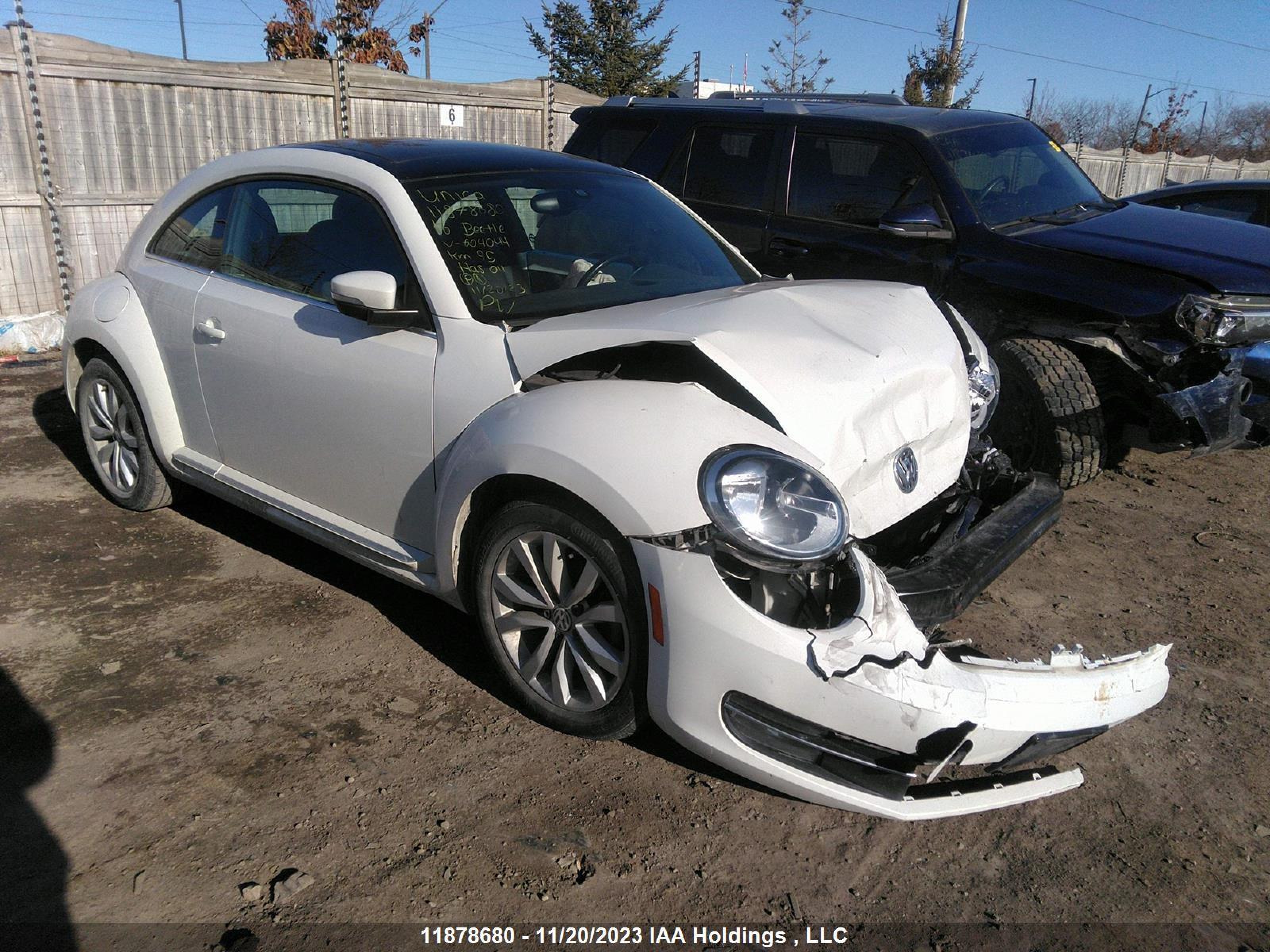 VOLKSWAGEN BEETLE 2016 3vwj07at0gm604044