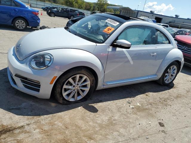 VOLKSWAGEN BEETLE SE 2018 3vwjd7atxjm702221