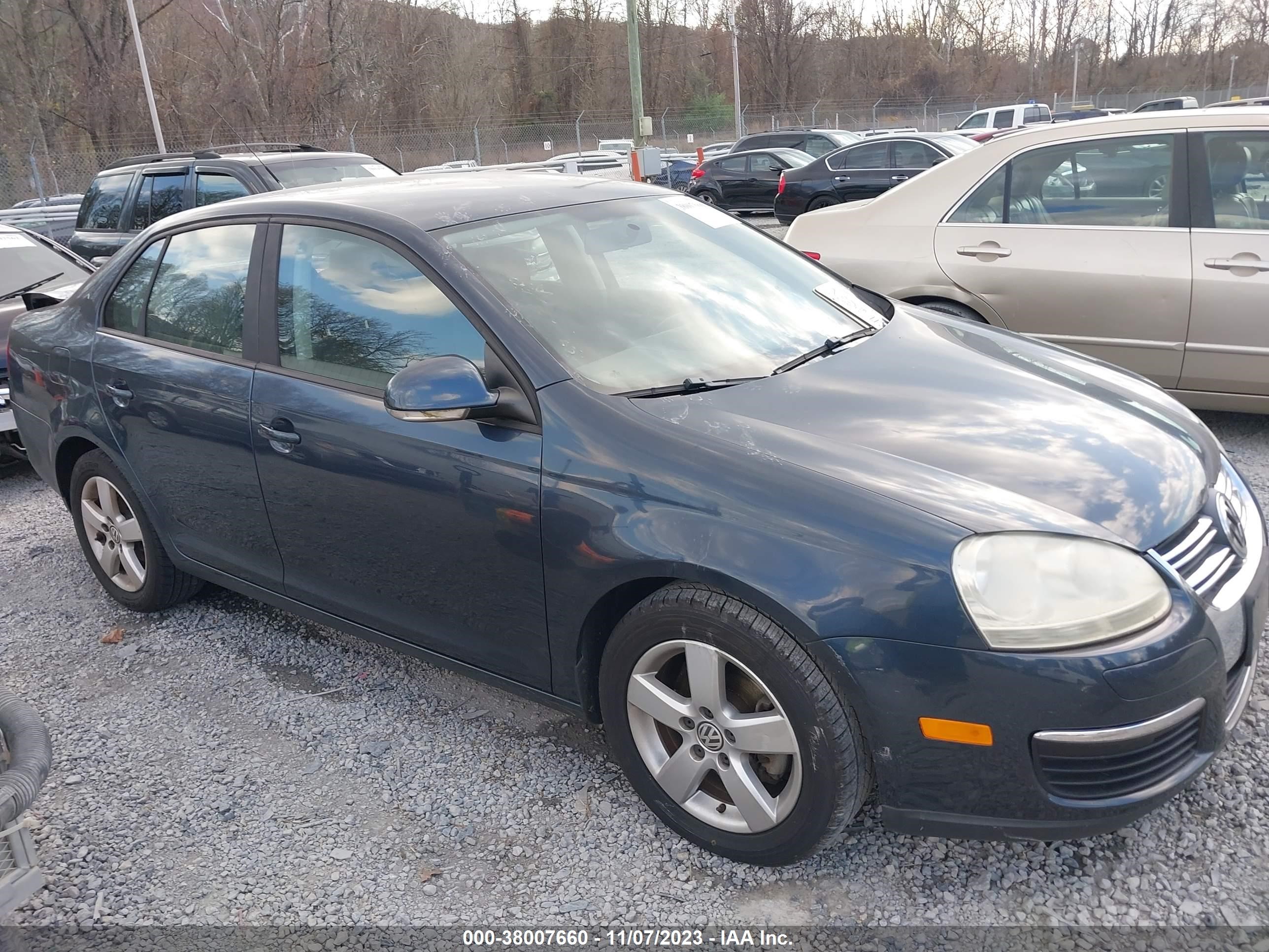 VOLKSWAGEN JETTA 2008 3vwjm71k68m120828