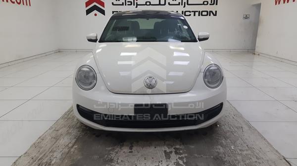 VOLKSWAGEN BEETLE 2014 3vwjp7at4em607506