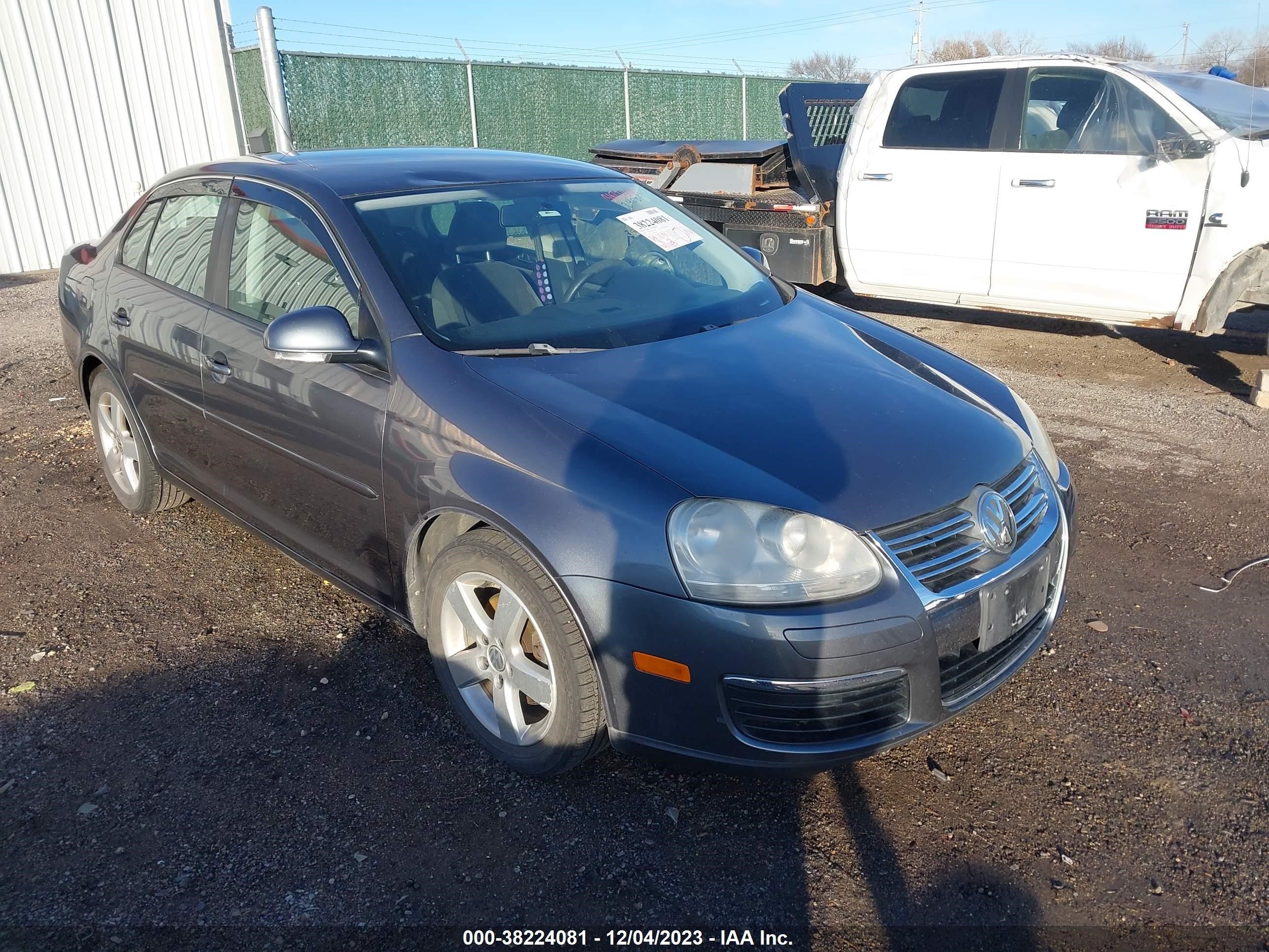 VOLKSWAGEN JETTA 2009 3vwjz71k49m078176