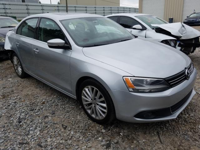 VOLKSWAGEN NULL 2014 3vwl07aj7em409854