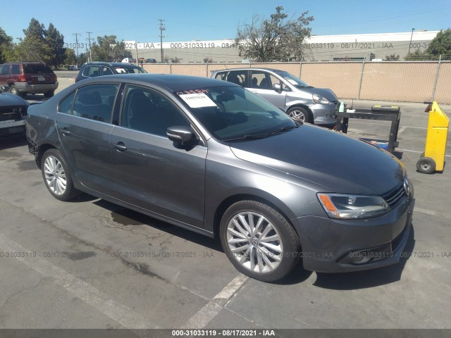 VOLKSWAGEN NULL 2014 3vwl17aj4em275303