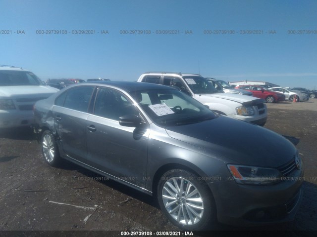 VOLKSWAGEN NULL 2014 3vwl17ajxem438164