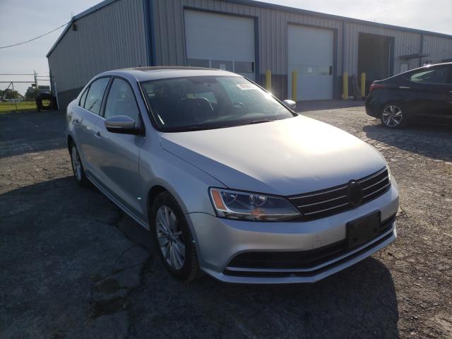 VOLKSWAGEN NULL 2015 3vwla7aj2fm204358