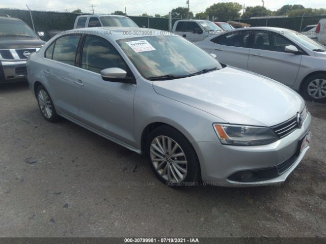 VOLKSWAGEN NULL 2011 3vwll7aj0bm099694