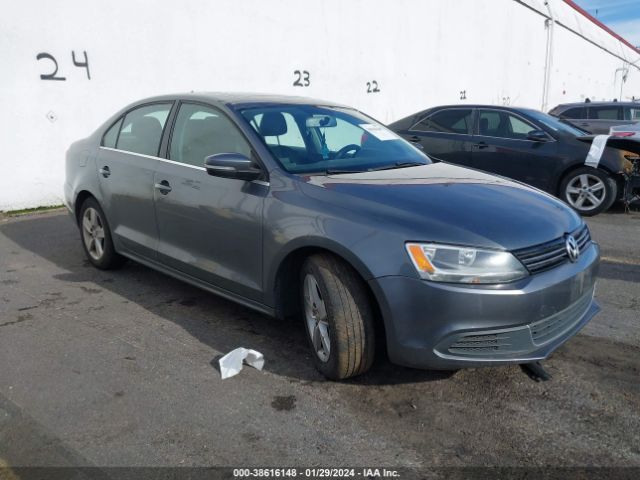 VOLKSWAGEN JETTA 2014 3vwll7aj0em396243