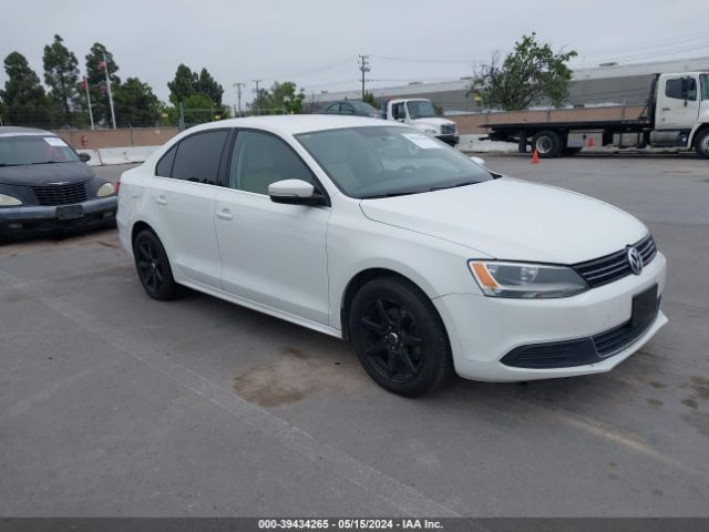 VOLKSWAGEN JETTA 2014 3vwll7aj2em236025