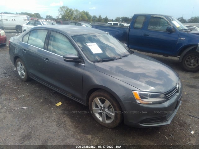 VOLKSWAGEN NULL 2014 3vwll7aj2em299965