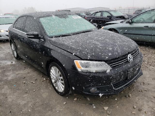 VOLKSWAGEN NULL 2014 3vwll7aj2em404343