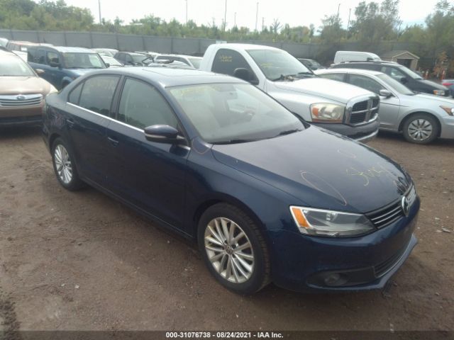 VOLKSWAGEN NULL 2014 3vwll7aj2em438136