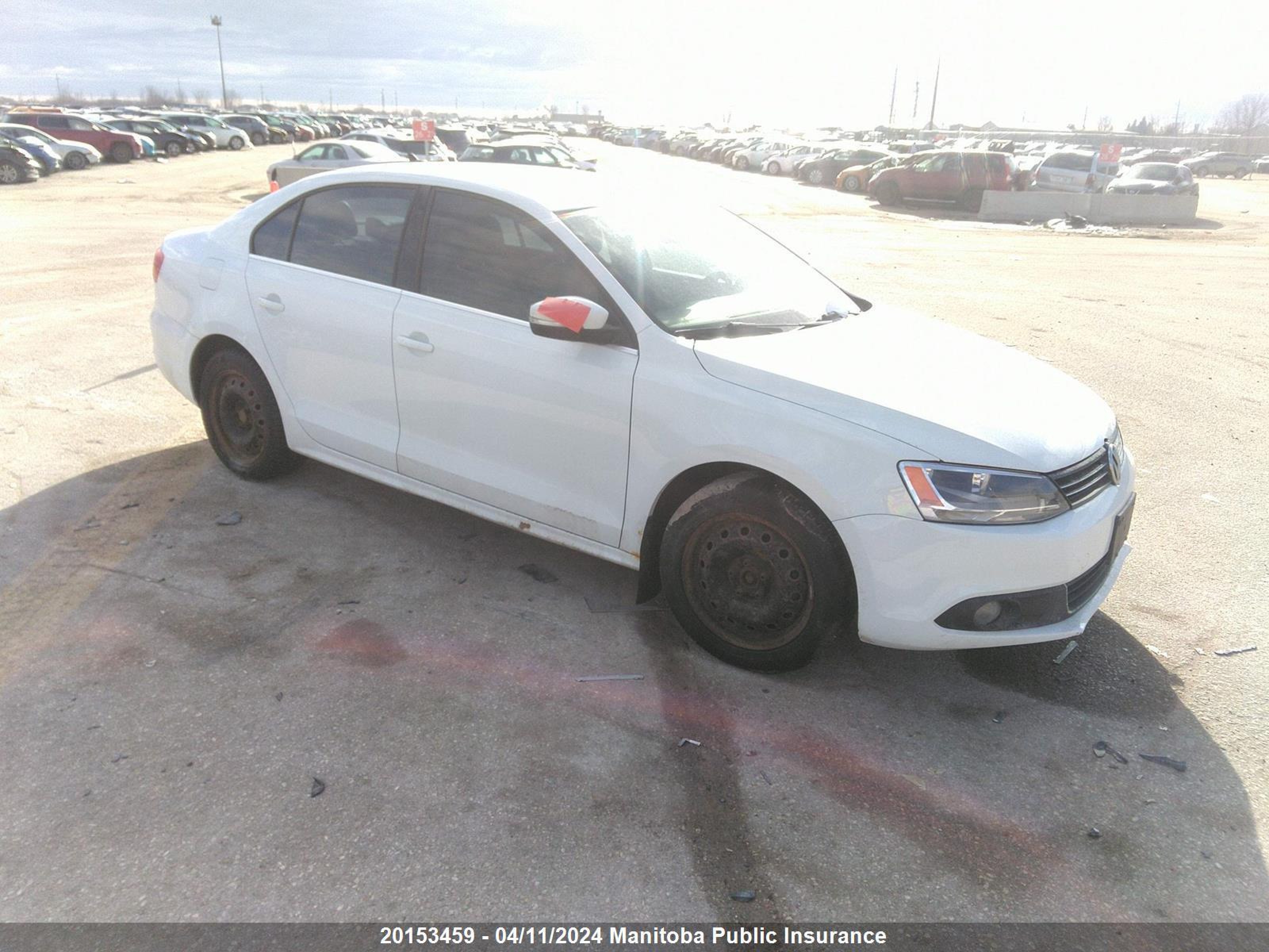 VOLKSWAGEN NULL 2014 3vwll7aj4em336529