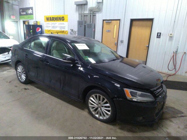 VOLKSWAGEN NULL 2014 3vwll7aj4em438056