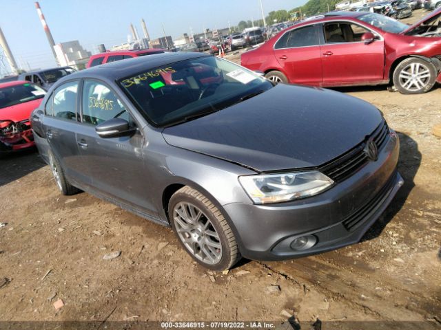 VOLKSWAGEN NULL 2014 3vwll7aj5em426918