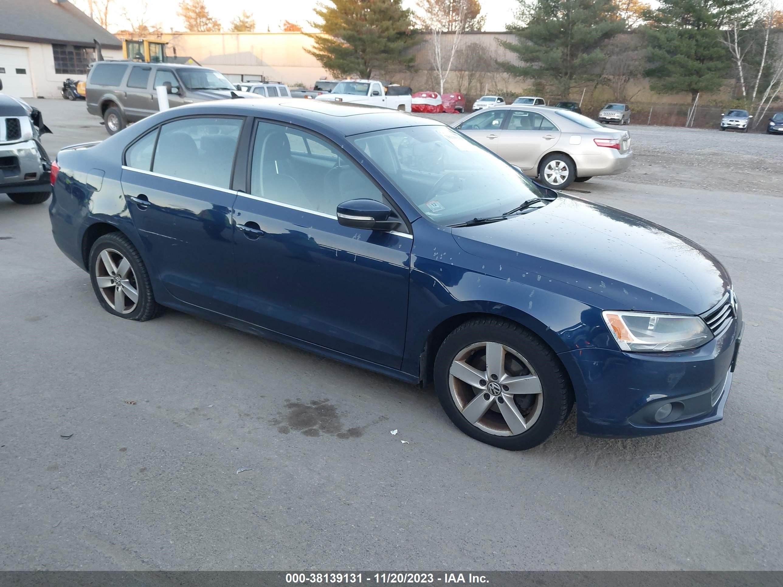 VOLKSWAGEN JETTA 2011 3vwll7aj6bm082253