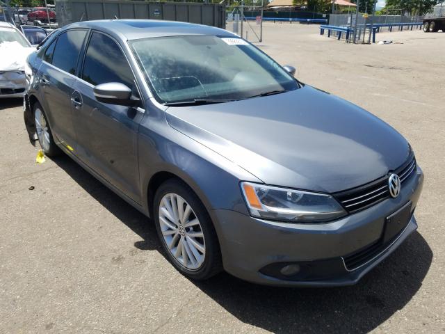 VOLKSWAGEN NULL 2013 3vwll7aj6dm398559